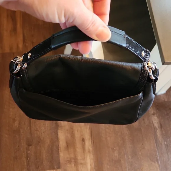 Coach purse - Picture 3 of 13